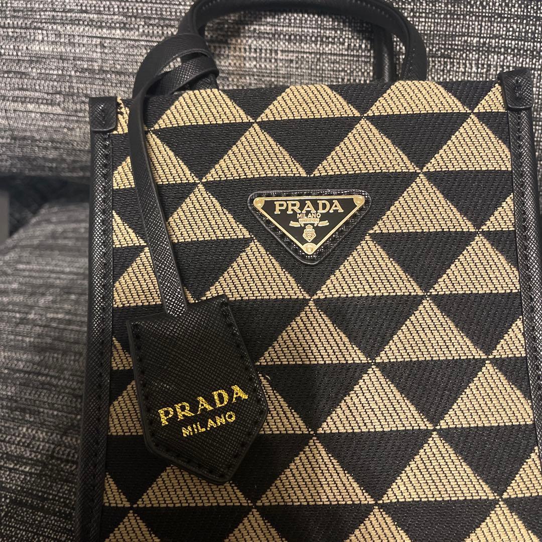 PRADA ショルダーバッグ　ノベルティ
