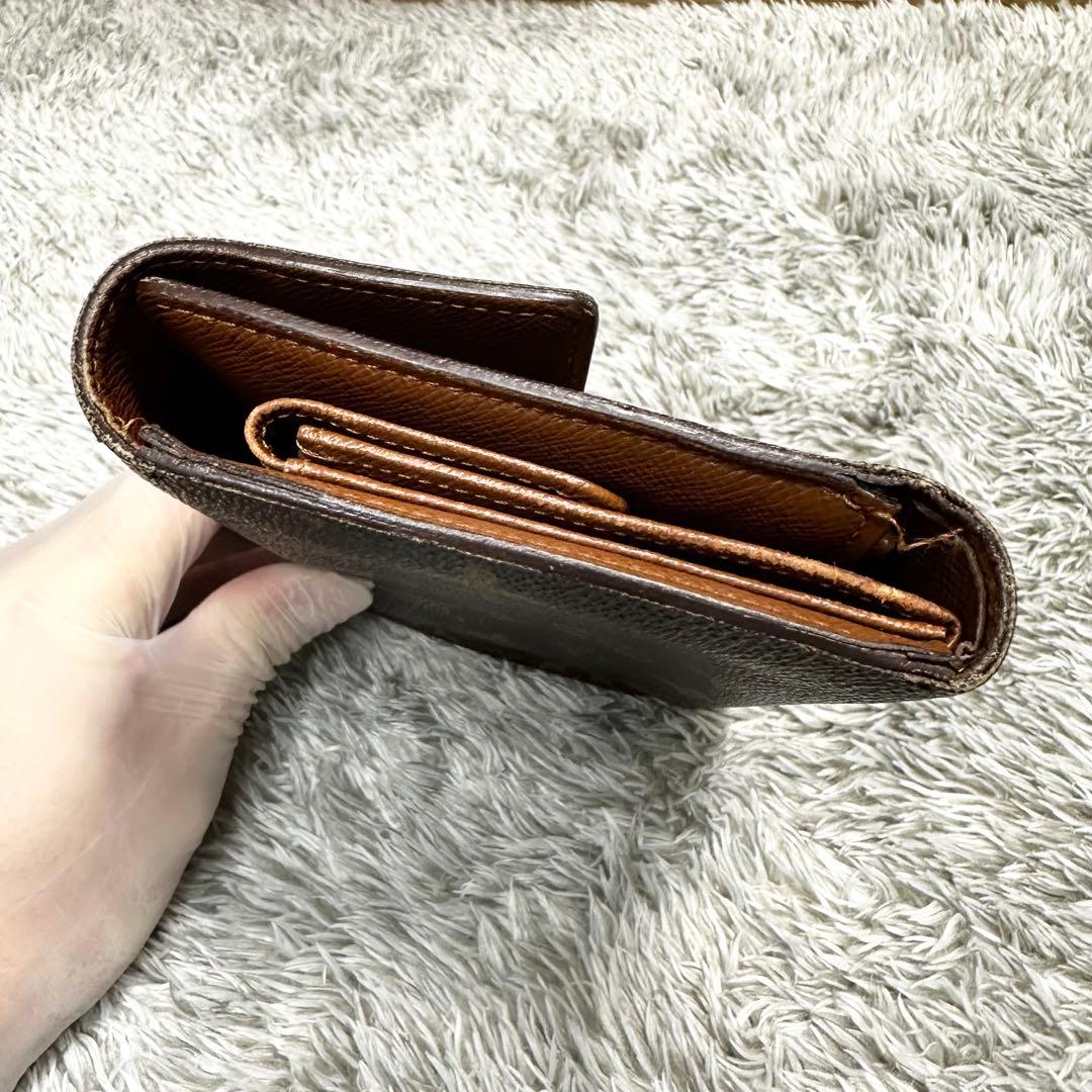 LOUIS VUITTON モノグラム ポルトトレゾール　エテュイパピエ 財布