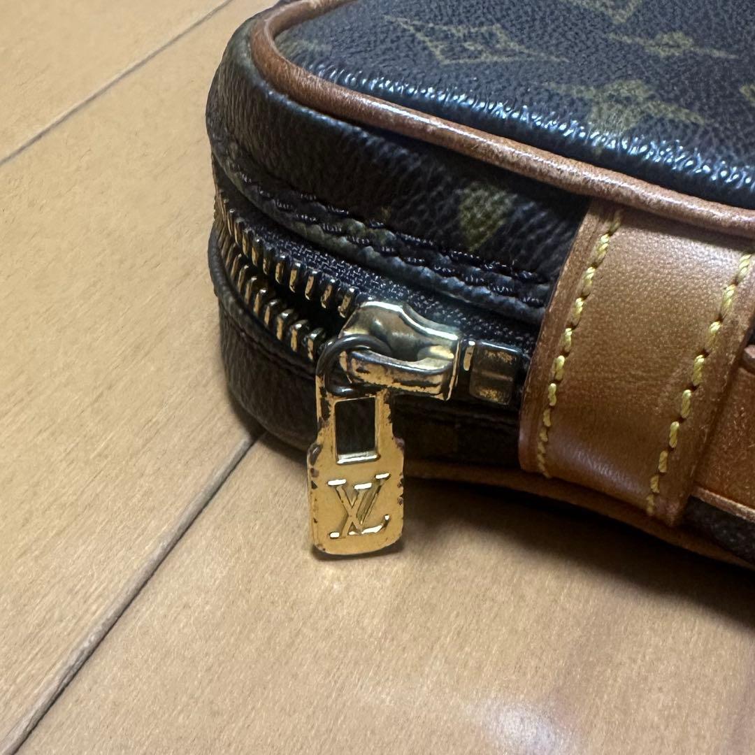 LOUIS VUITTON バッグ