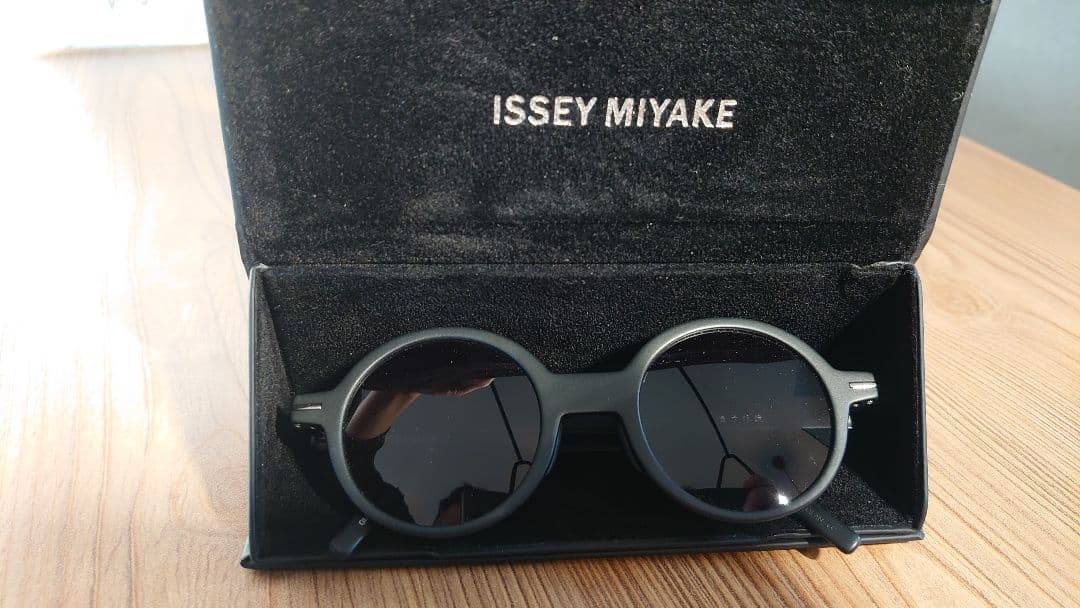 金子眼鏡 ISSEY MIYAKE イッセイミヤケ デザイン コラボモデル