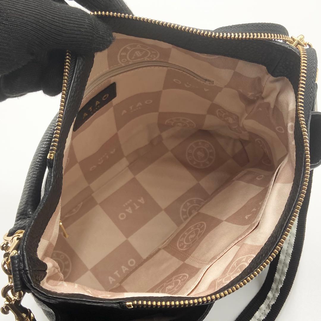 未使用級　ATAO アタオ　ウィークエンド　ショルダーバッグ　レザー　ブラック