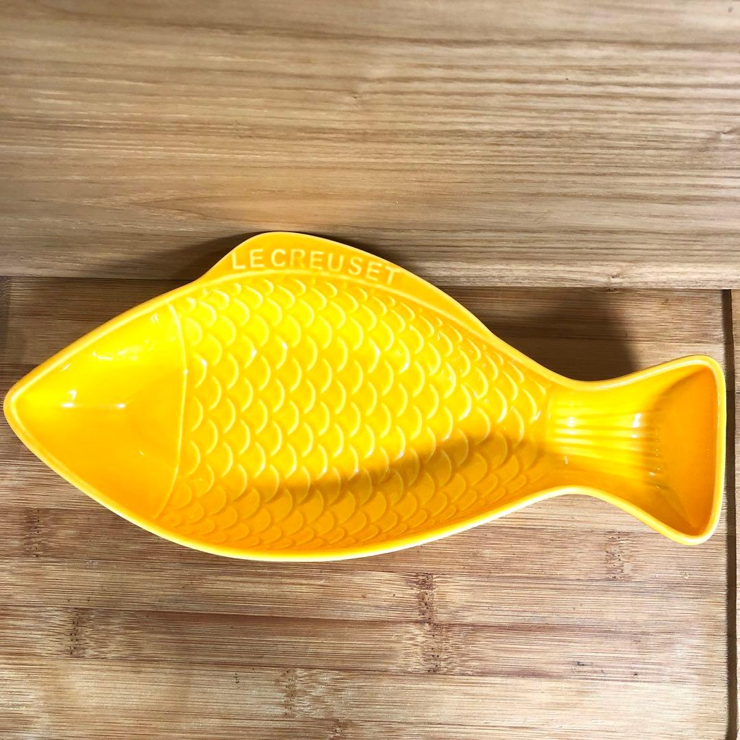 ルクルーゼ　フィッシュ　クリスマス　魚パイ　オーブン　ココット　蓋　おせち　正月