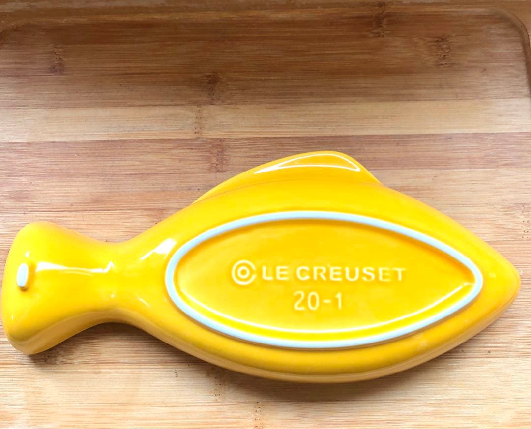 ルクルーゼ　フィッシュ　クリスマス　魚パイ　オーブン　ココット　蓋　おせち　正月