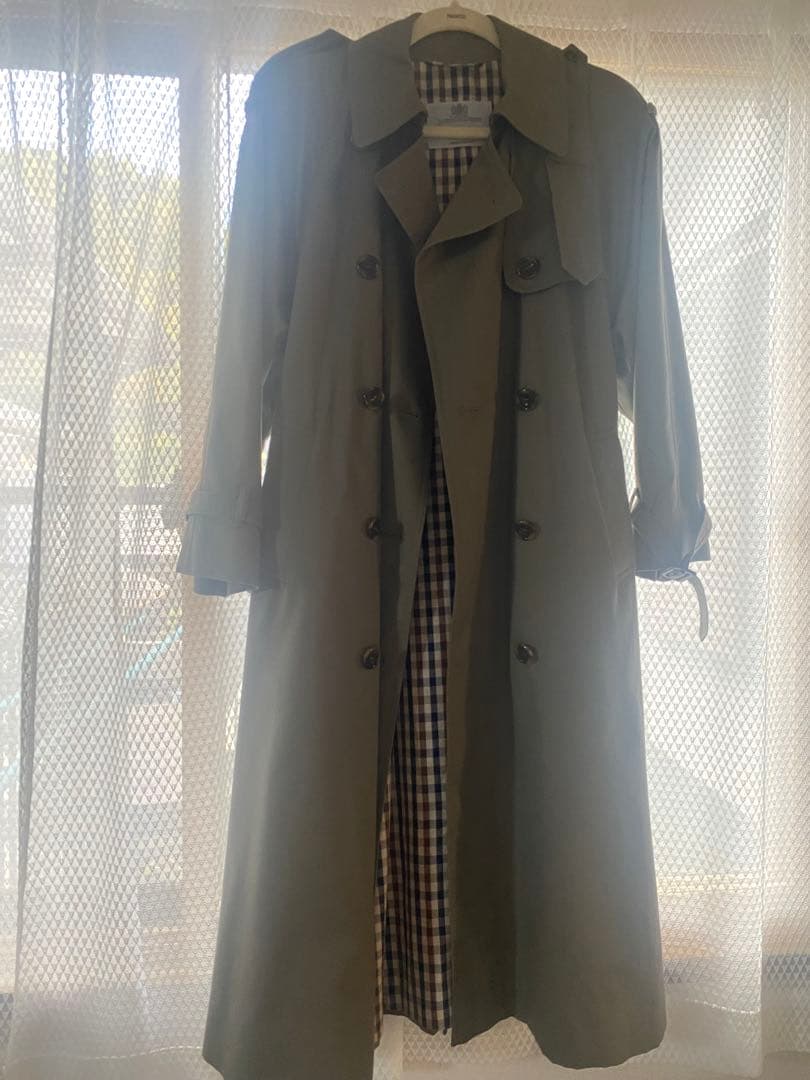Aquascutum トレンチコート