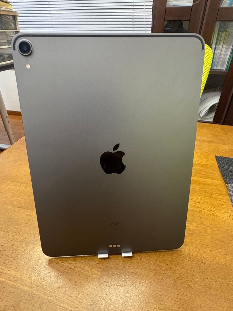 iPad Pro 11 (2018) スペースグレー 本体