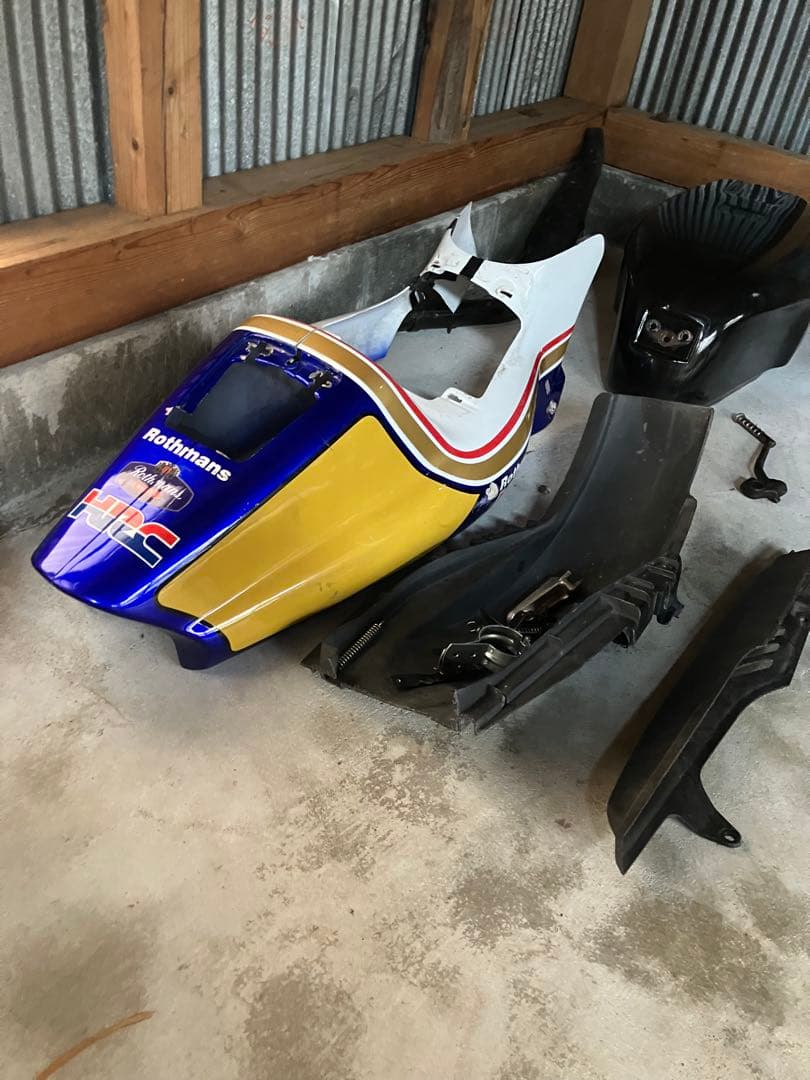 takumi HONDA NSR Rothmans テールカウル