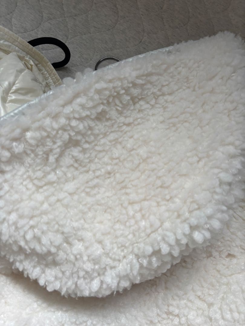 最終値下げ早い者勝ちホワイト フード付き ダウンベスト S