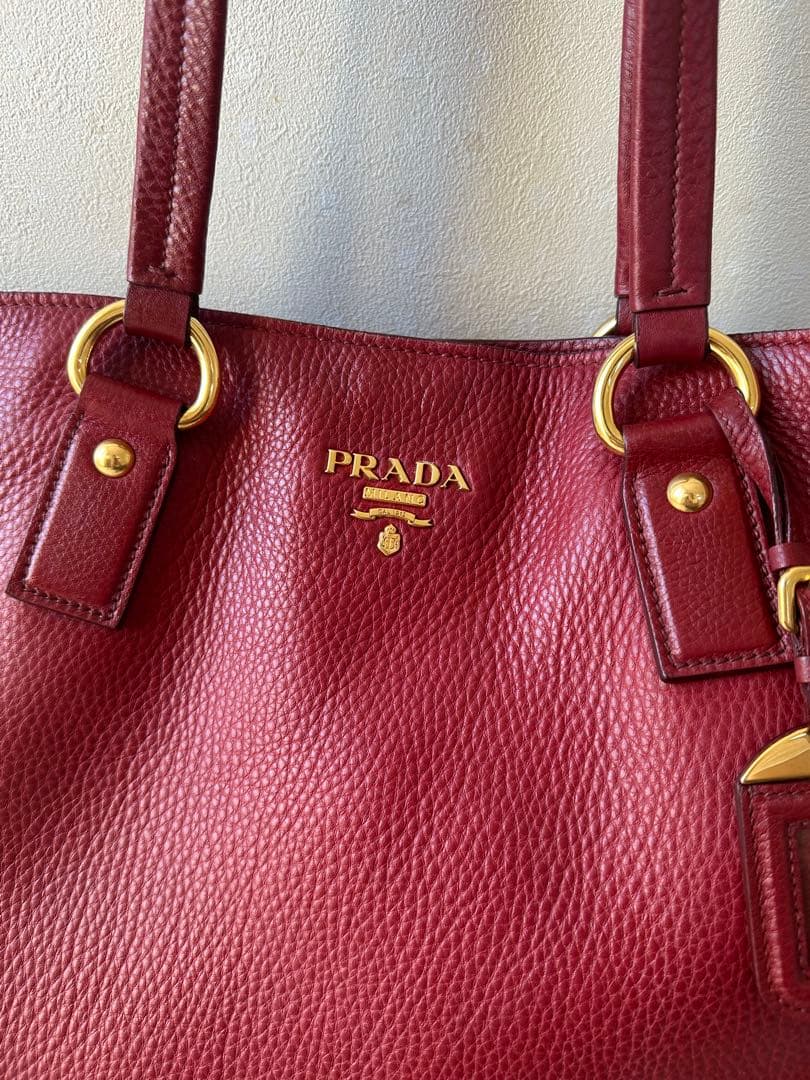 PRADA レザー 赤 トートバッグ