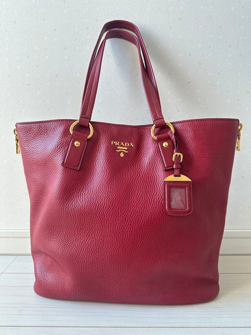 PRADA レザー 赤 トートバッグ