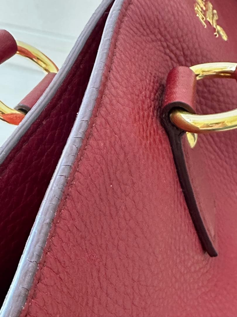 PRADA レザー 赤 トートバッグ