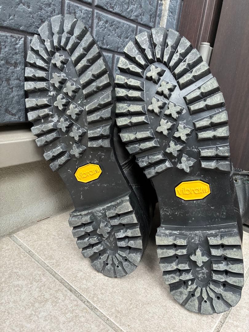 Redwingファイアーマンブーツ　ジッパー付き　アイアントゥー