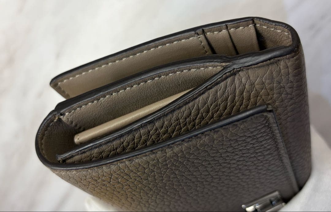 FENDI長財布 ピーカブー