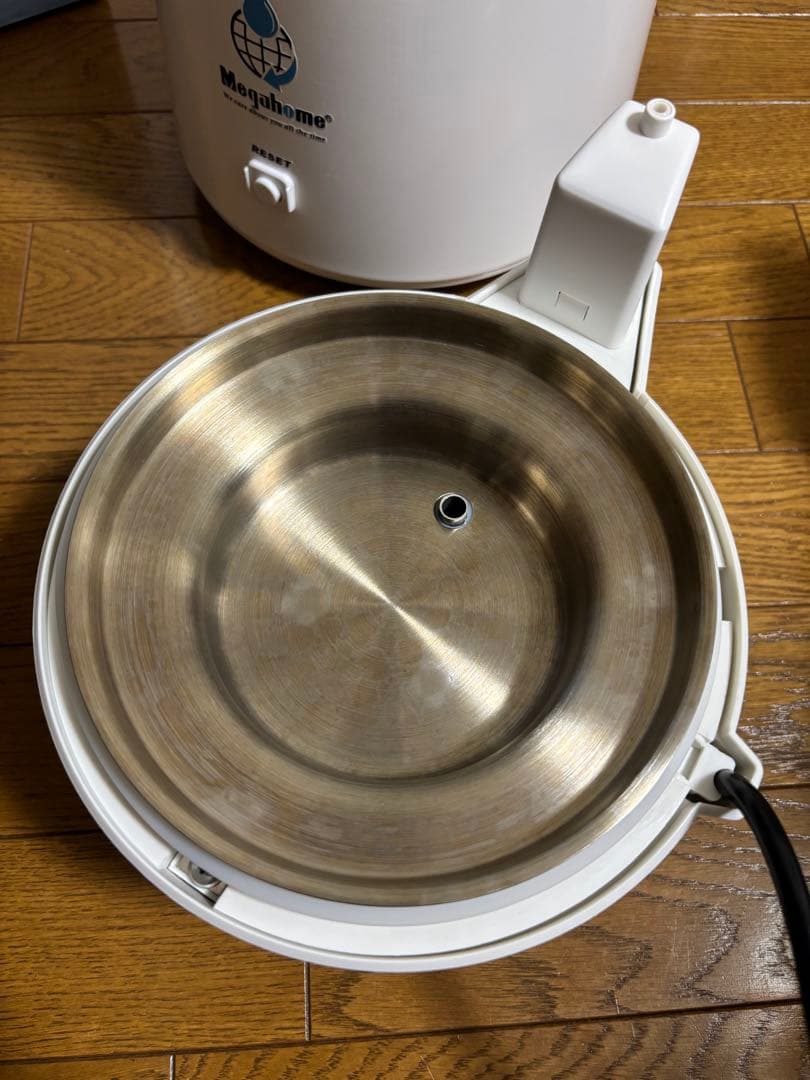 動作確認済み　メガホーム　蒸留水器　新ガラス容器　ホワイト