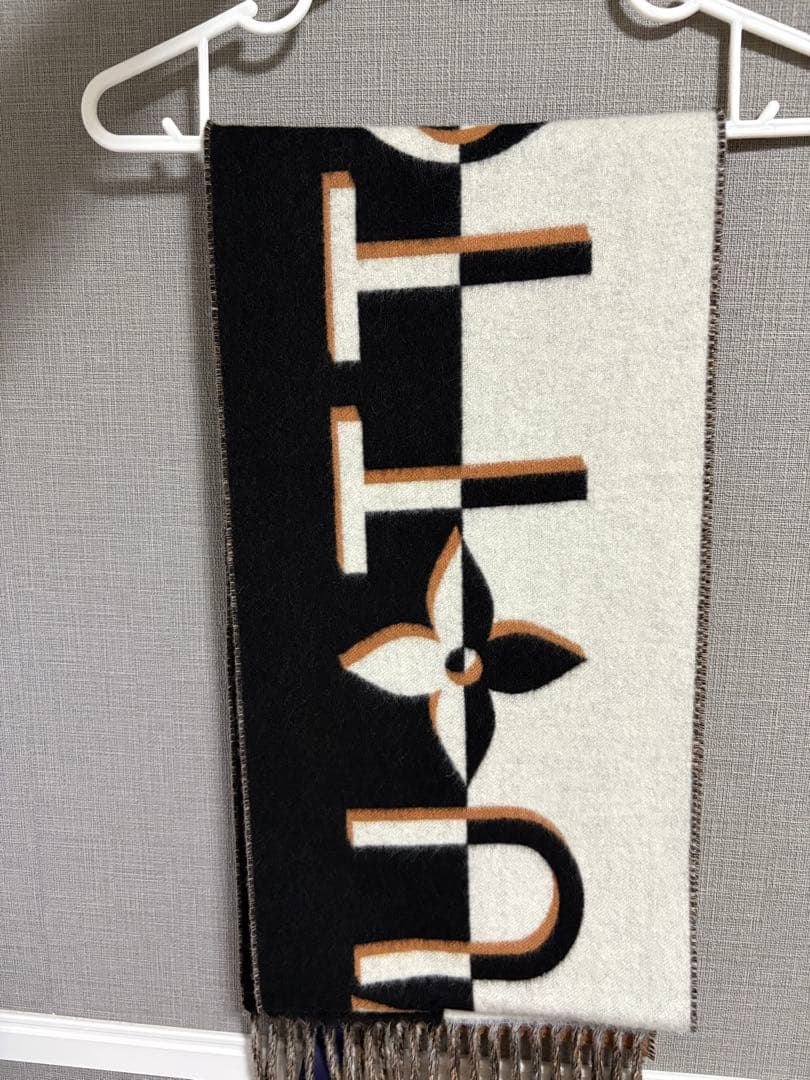 ルイヴィトン LOUIS VUITTON マフラーデュオインフィニティ新品未使用