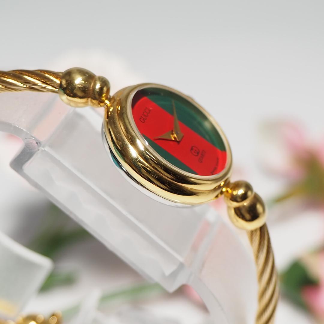 美品 グッチ GUCCI ワイヤー バングルウォッチ シェリー 腕時計 F935