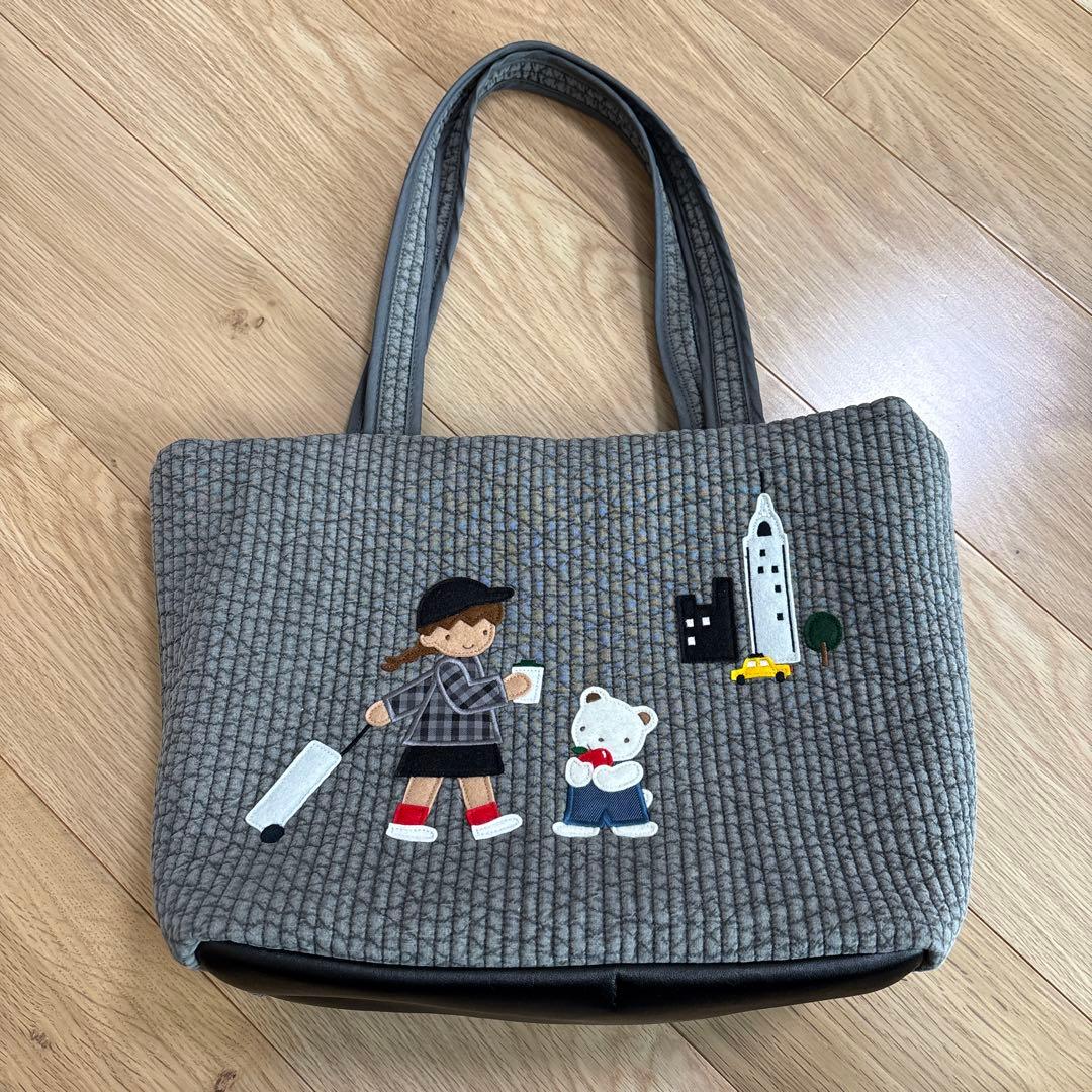 未使用品　ファミリア×ピオヌンナルバック