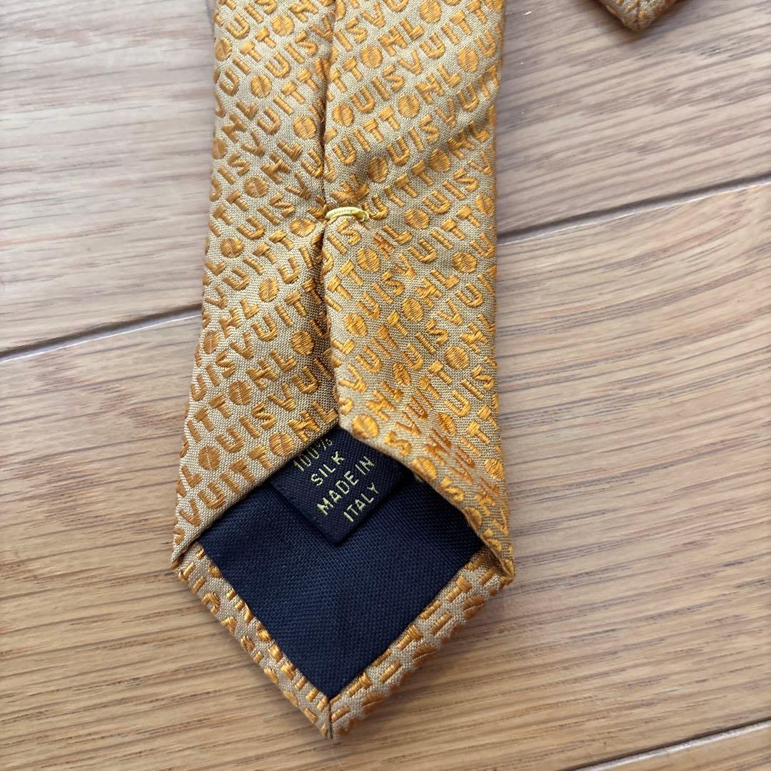 LOUIS VUITTON ルイヴィトン　ネクタイ　ゴールド系