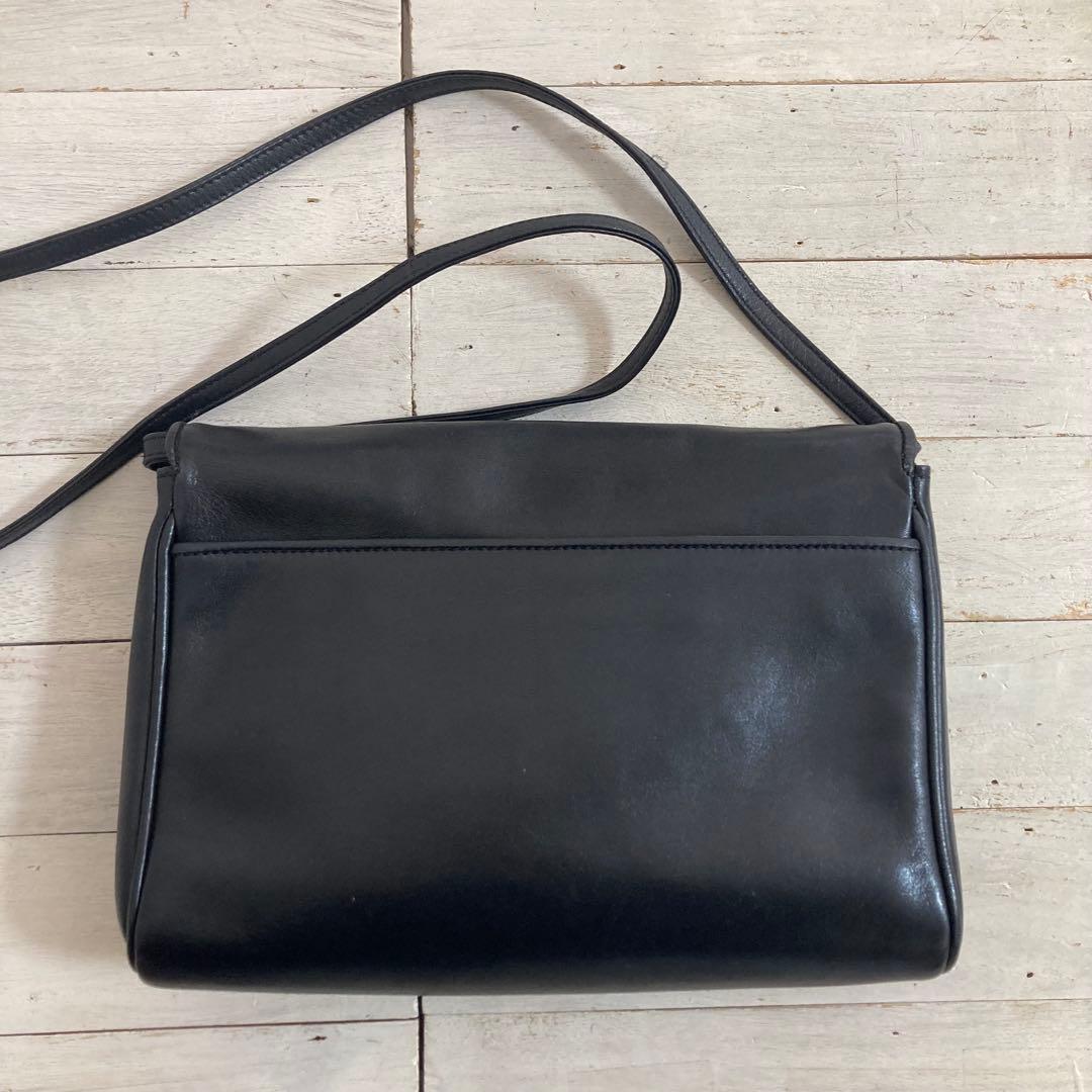 CELINE セリーヌ ショルダーバッグ トリオンフ デカロゴ ブラック