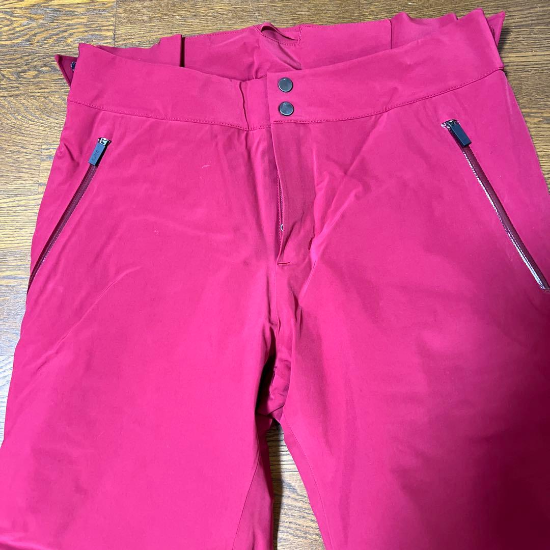 さゆ【未使用】KJUS 赤 スキーパンツ（レディース）Sサイズ