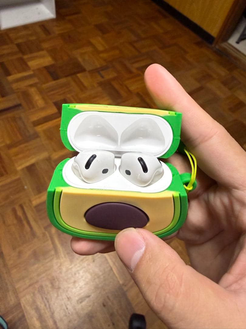 Apple AirPods 4 本体 ホワイト 元箱付き