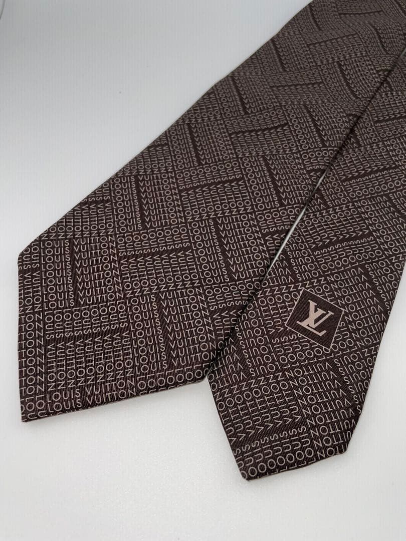 美品 ルイヴィトン ネクタイ ハイブランド モノグラム ブラウン ロゴ総柄