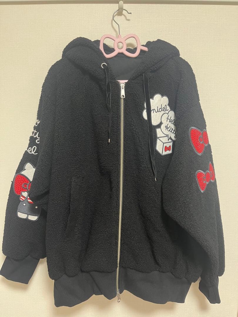 【新品・未使用】SNIDEL × ハローキティ コラボ ボアパーカー　ブラック