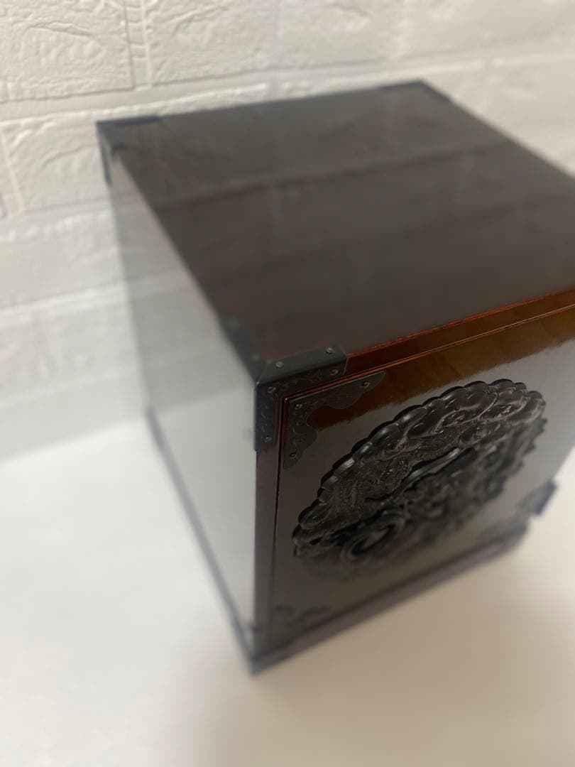 『美品』仙台箪笥 小箪笥 昇り龍 漆塗り 金具 指物 欅 い　岩谷堂箪笥　鍵付き