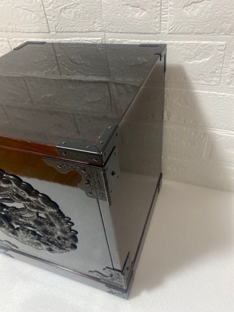 『美品』仙台箪笥 小箪笥 昇り龍 漆塗り 金具 指物 欅 い　岩谷堂箪笥　鍵付き