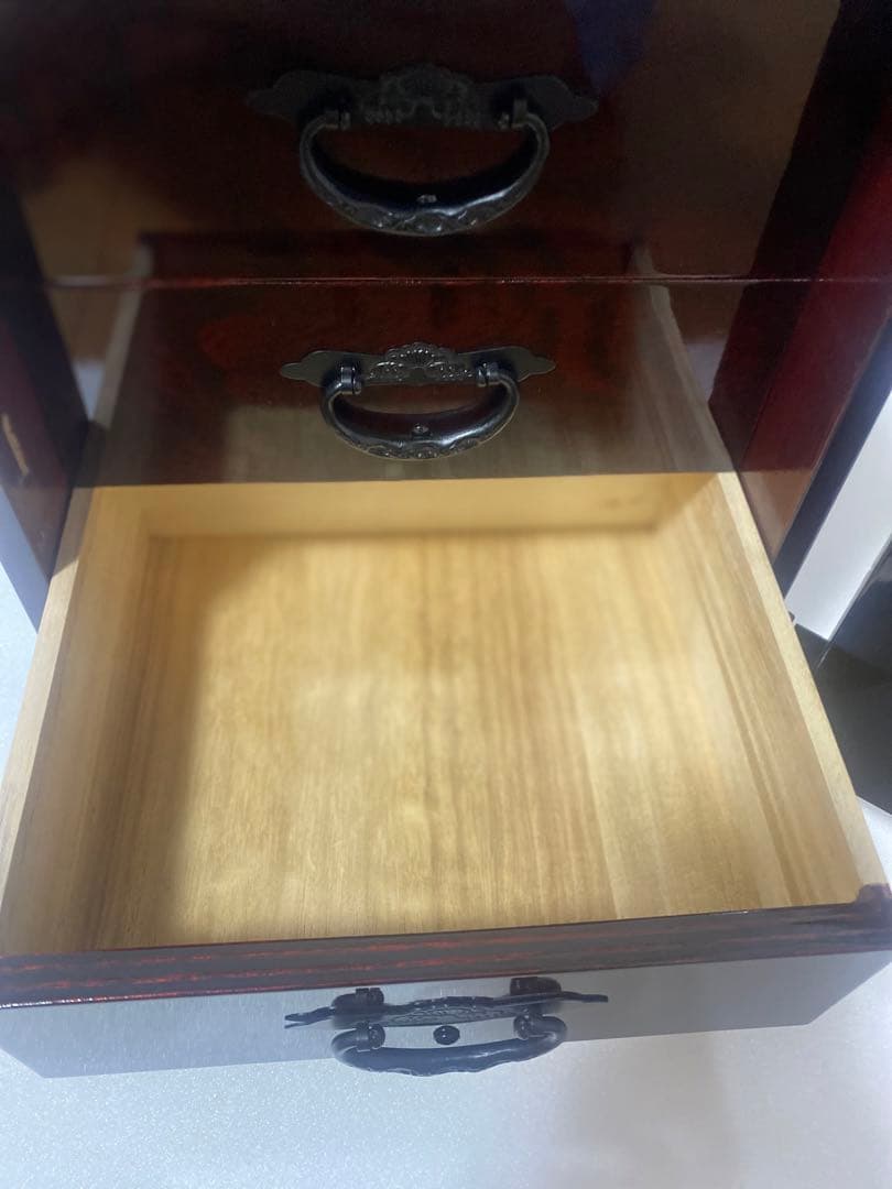 『美品』仙台箪笥 小箪笥 昇り龍 漆塗り 金具 指物 欅 い　岩谷堂箪笥　鍵付き