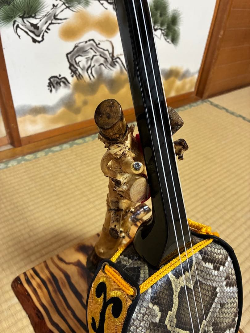 沖縄三線！貴重！知念大工型！本蛇皮！本張り！【一枚張り】⑤⑨