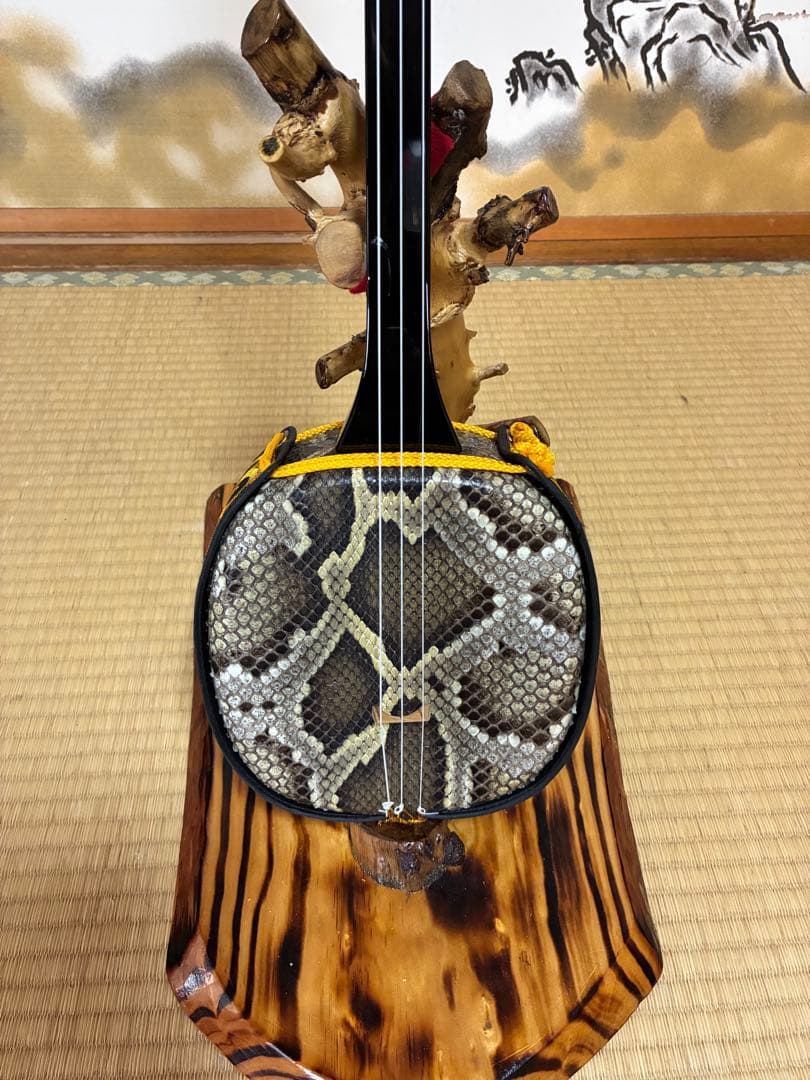 沖縄三線！貴重！知念大工型！本蛇皮！本張り！【一枚張り】⑤⑨