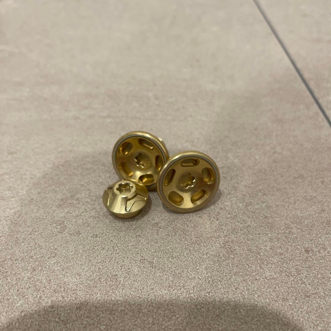 DRT バリアル ホイールキャップ DISH ゴールド 2個センターナット1個