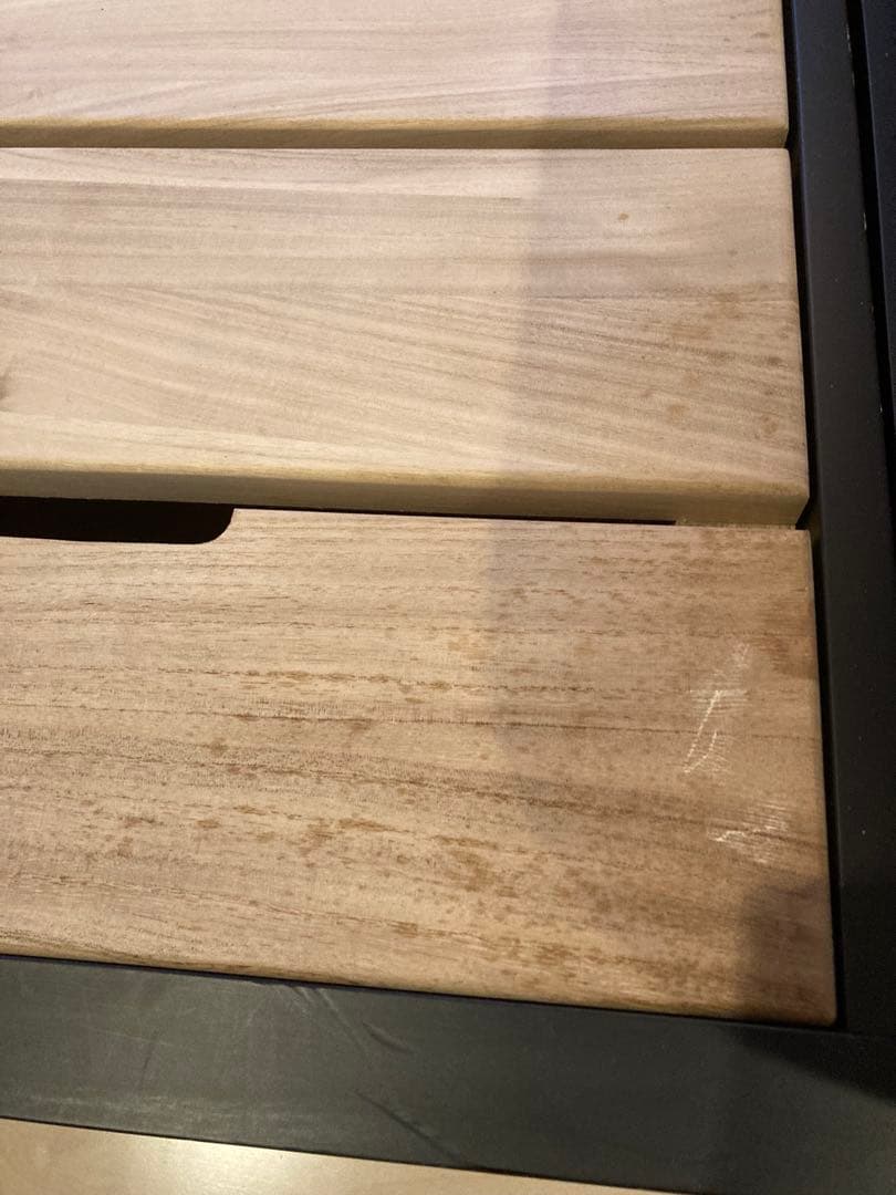 【かまぼこ】①シモンズ　フレーム＋マットレス　シングル1台（写真左側1台）