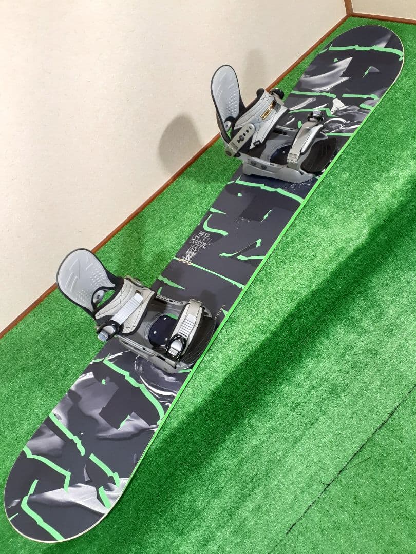 ちょっと訳あり。ボードIGNIO×ビンディングHEAD