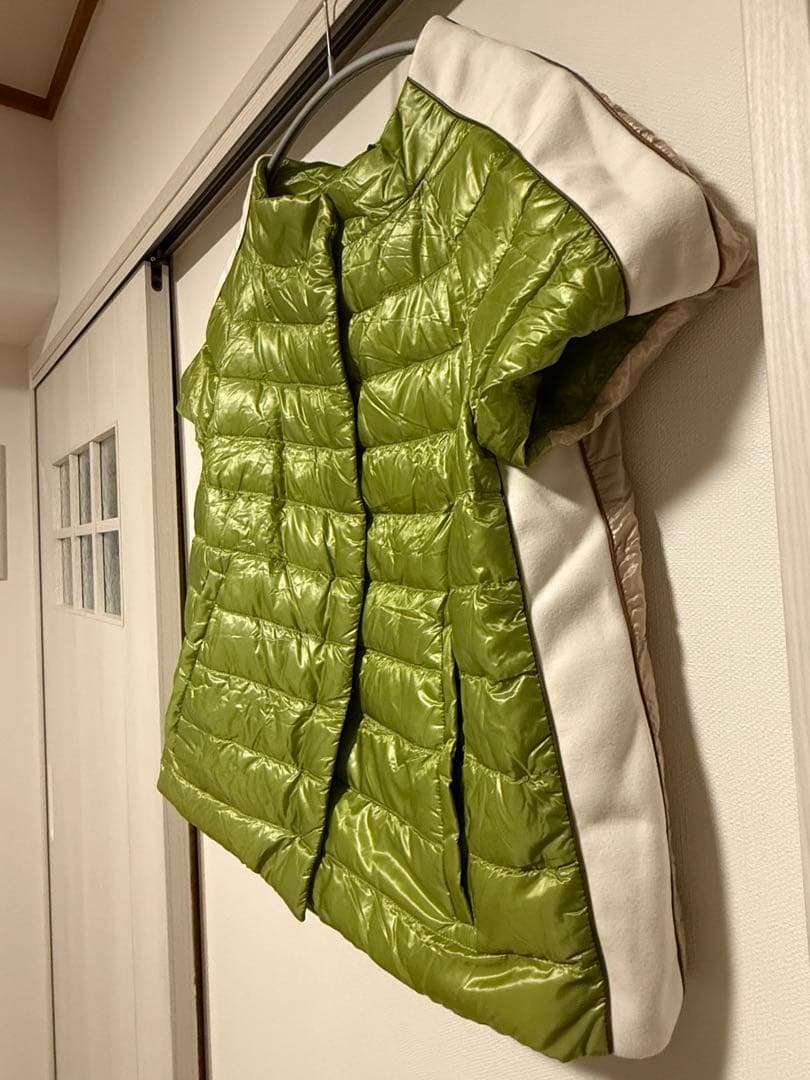 ヘルノ　リバーシブルダウンベスト