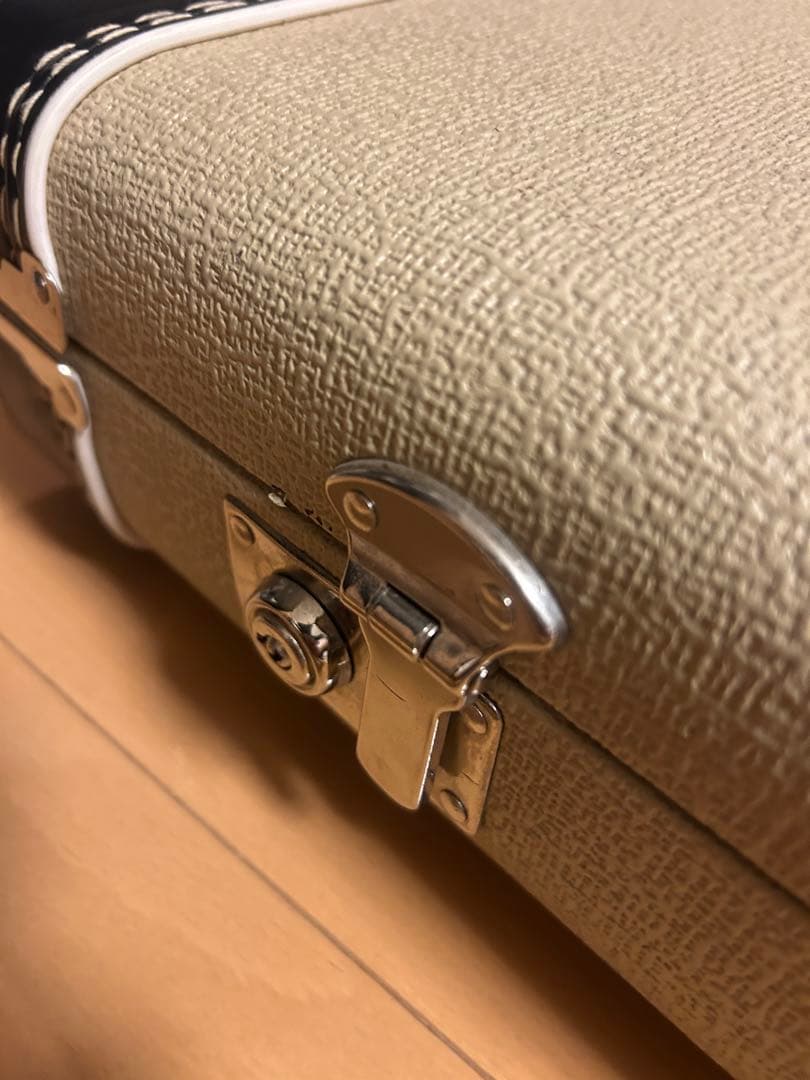 エレキベース用ハードケース　木製