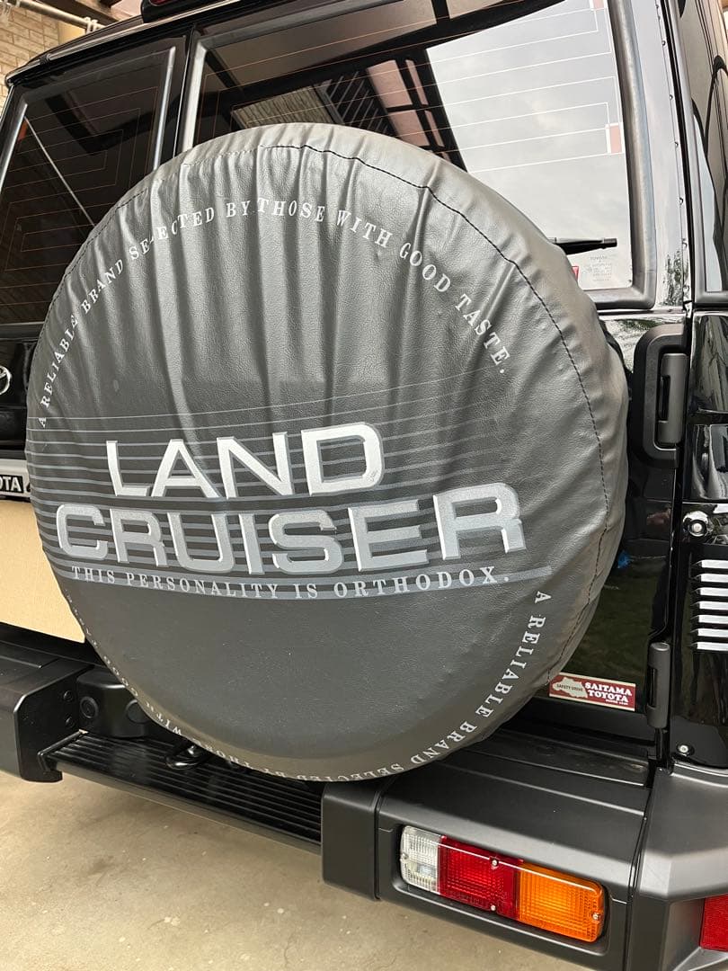 トヨタ ランドクルーザー スペアタイヤカバー