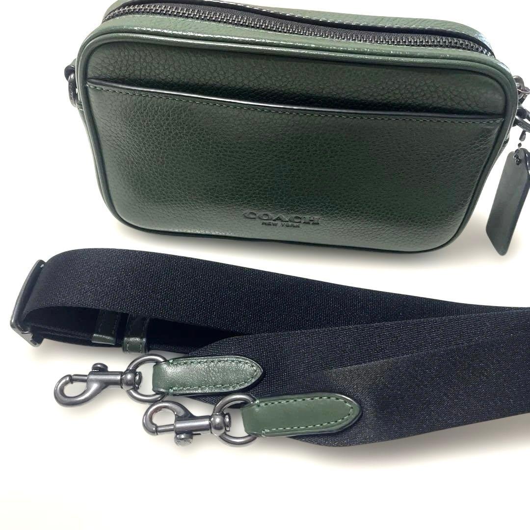 COACH グリーンレザー ショルダーバッグ