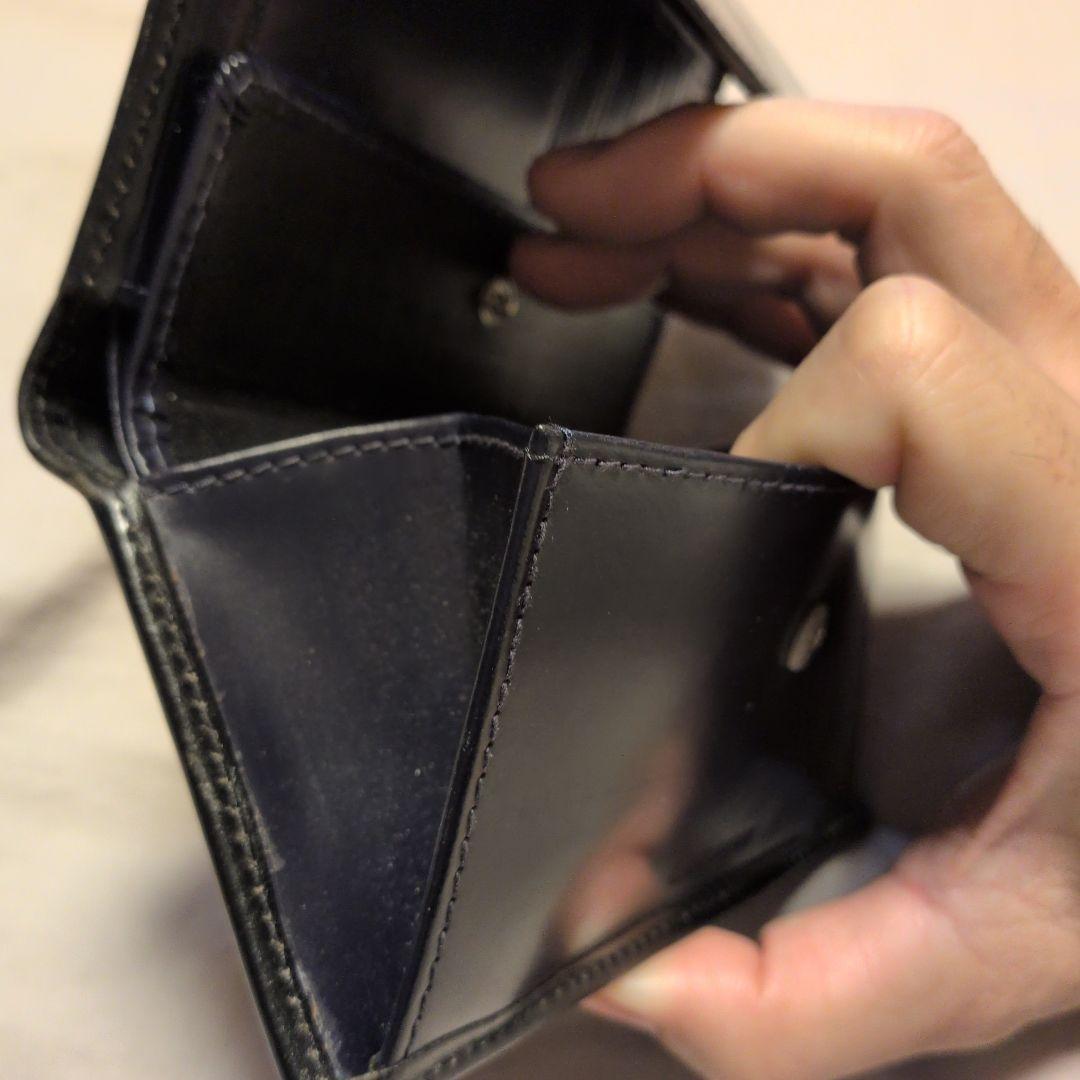 メ*ー様 Whitehouse Cox 三つ折り財布 ブラック×マリーン