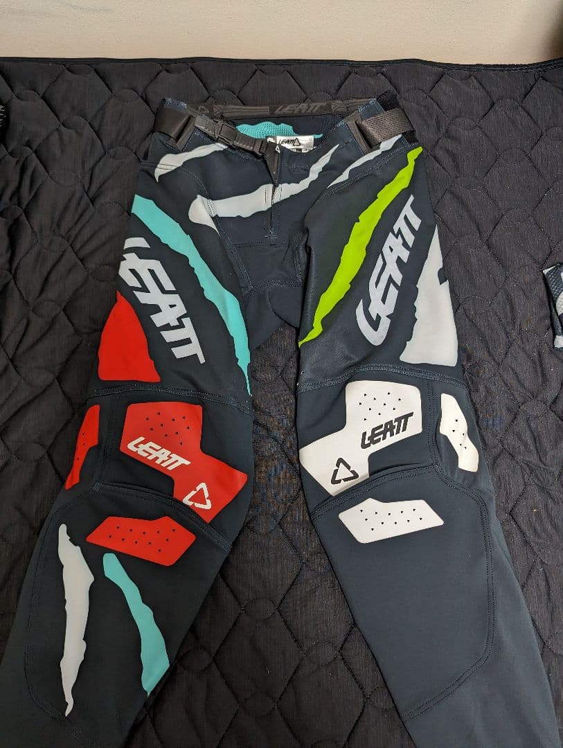 23 LEATT 5.5 MXウエア 上下セット Tiger