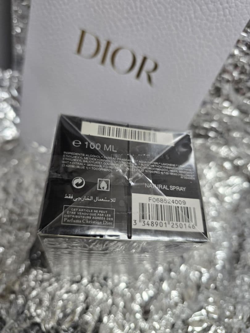 M*k様 Dior Sauvage Eau de Toilette 100ml