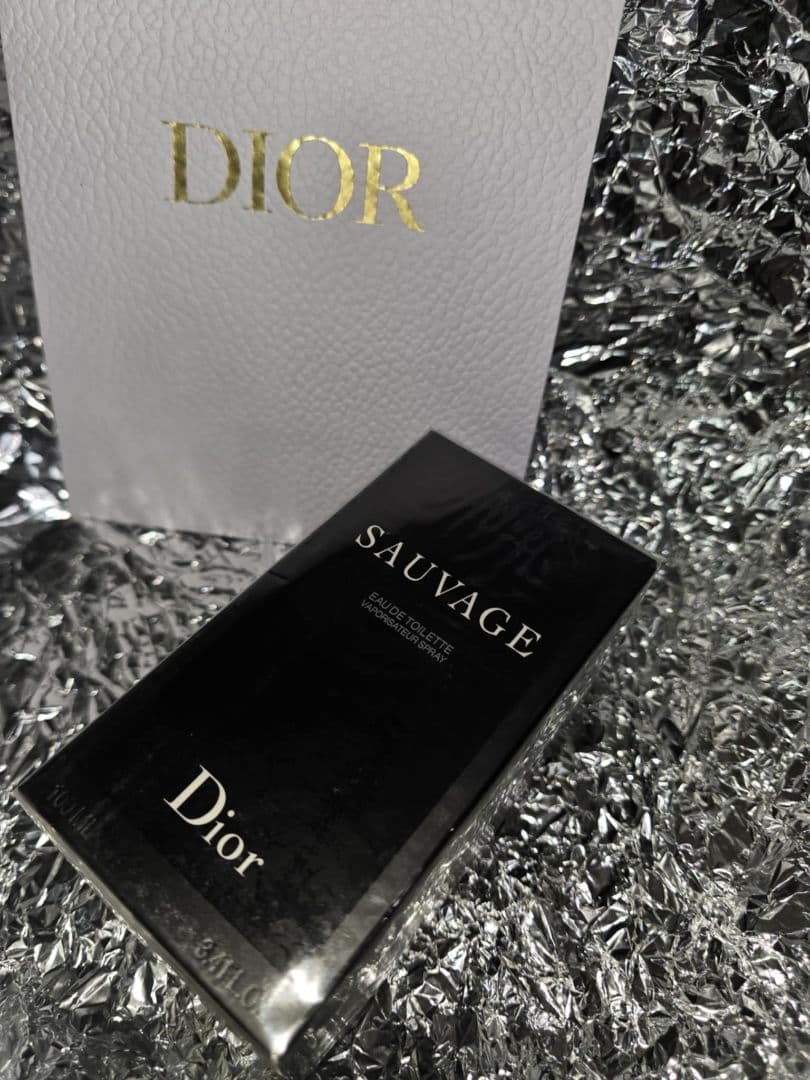 M*k様 Dior Sauvage Eau de Toilette 100ml