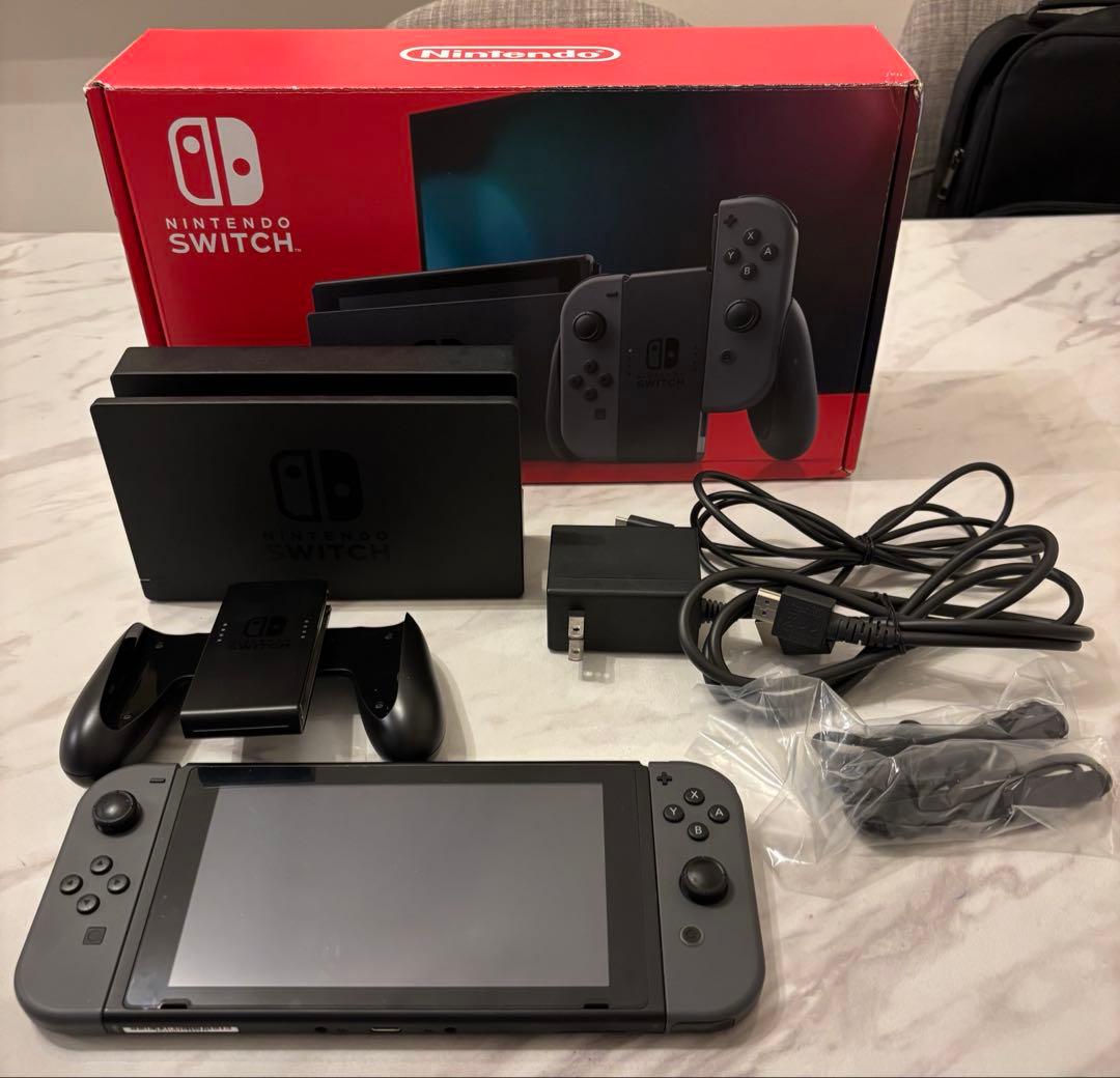 美品 ニンテンドーSwitch本体