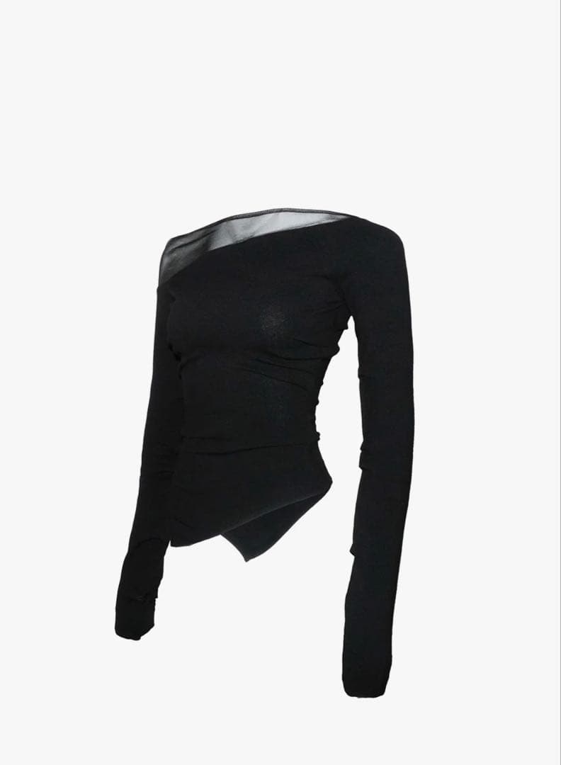 THEREDTHREAD トップス