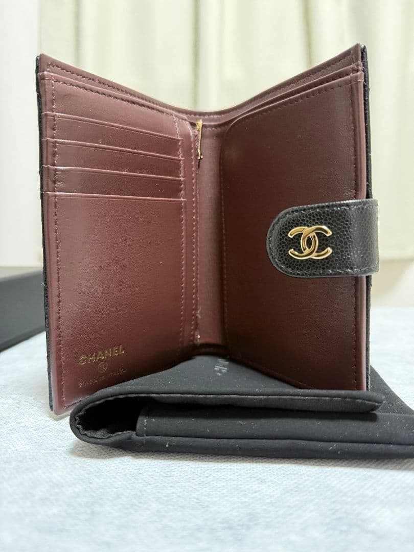 シャネル　パスポートケース キャビアスキン 黒