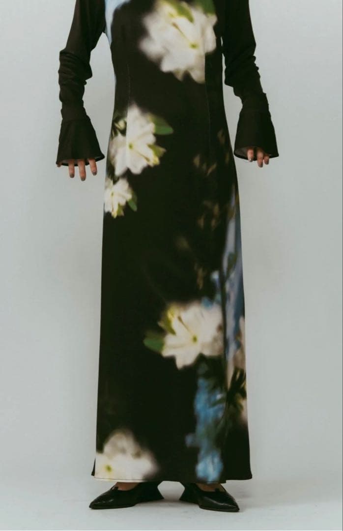 【わかな】　KnuthMarf blurryfloweronepiece