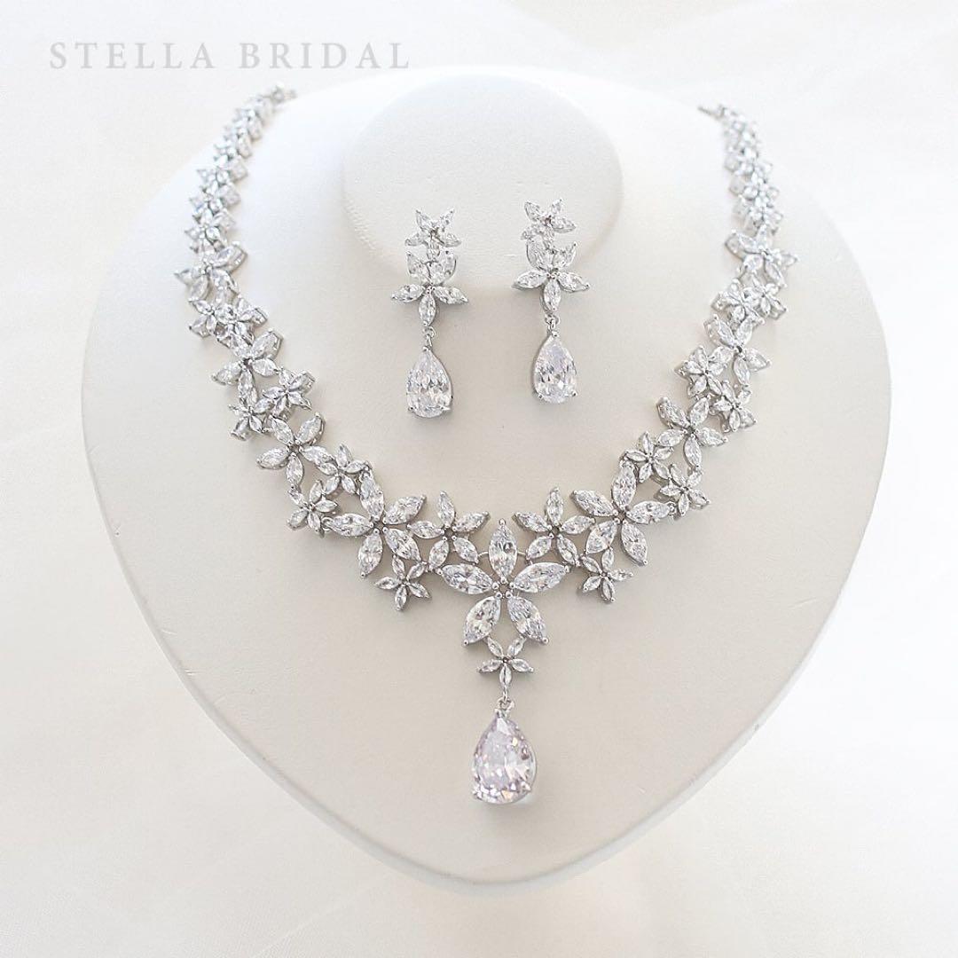 ブライダルアクセサリーセット　フラワーモチーフ