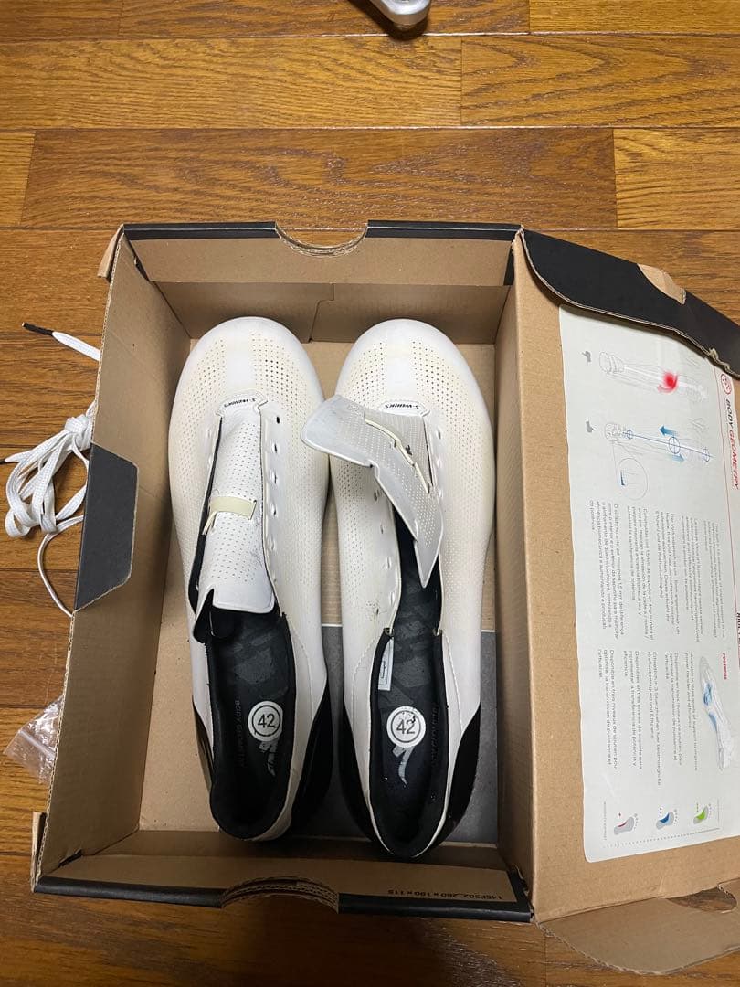 S-WORKS SUB6 RD ホワイト 42 EU