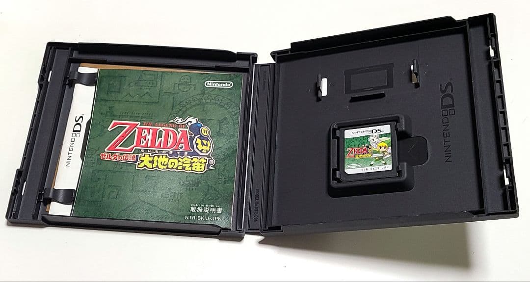 ゼルダの伝説　３本セット ☆風のタクトHD ☆夢幻の砂時計 ☆大地の汽笛