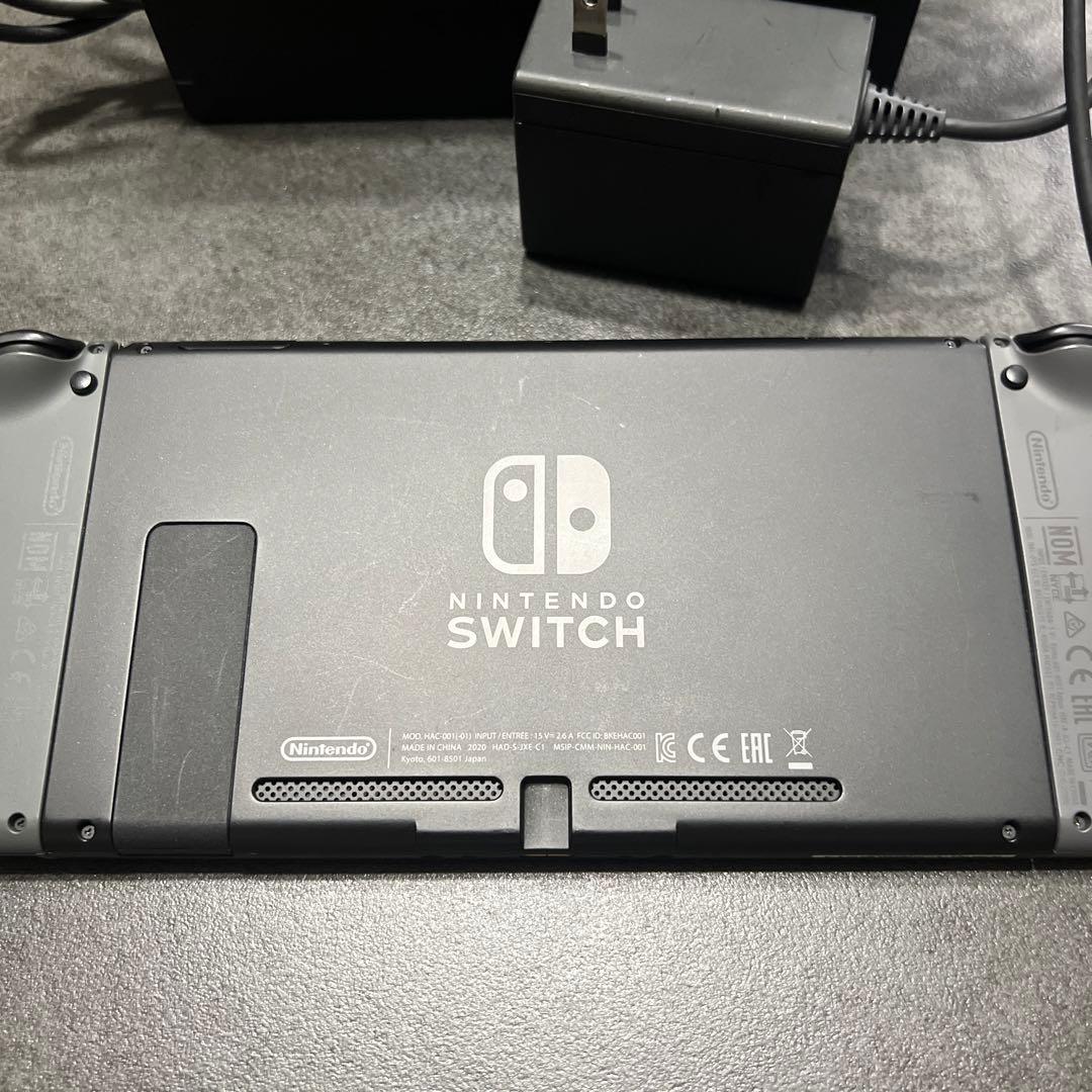 Nintendo Switch 本体　ドック　ストラップ　グリップ　充電器付き